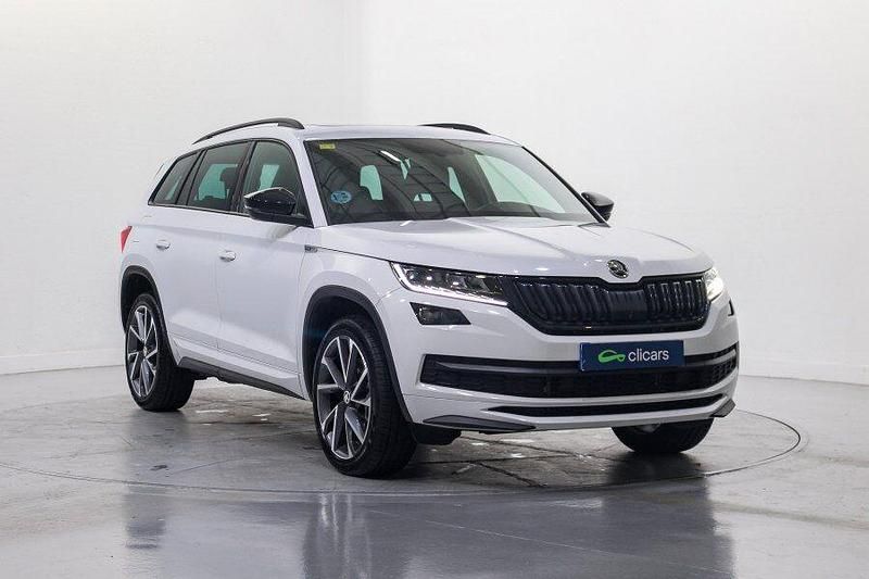 Usado Skoda Kodiaq SportLine 191 CV (140 kW) 2020 Blanco SUV