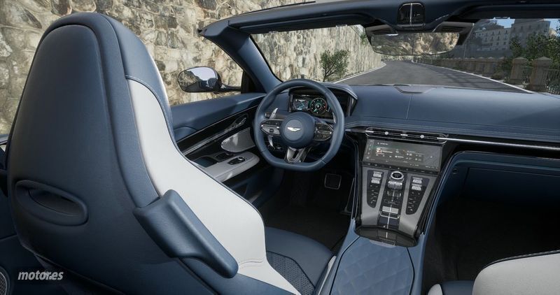 Usado Aston Martin DB12 680 CV (500 kW) 2024 Aluminite silver Descapotable