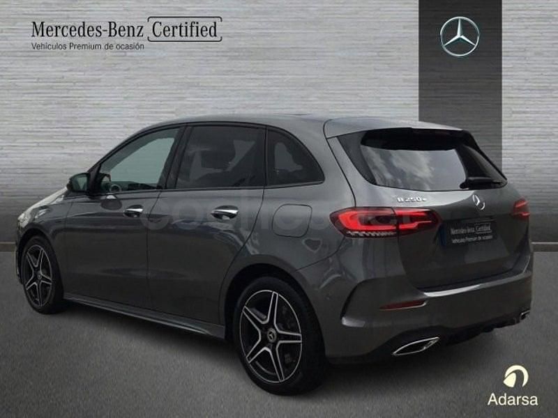 Usado Mercedes B250e 218 CV (160 kW) 2020 Gris / plata Monovolumen