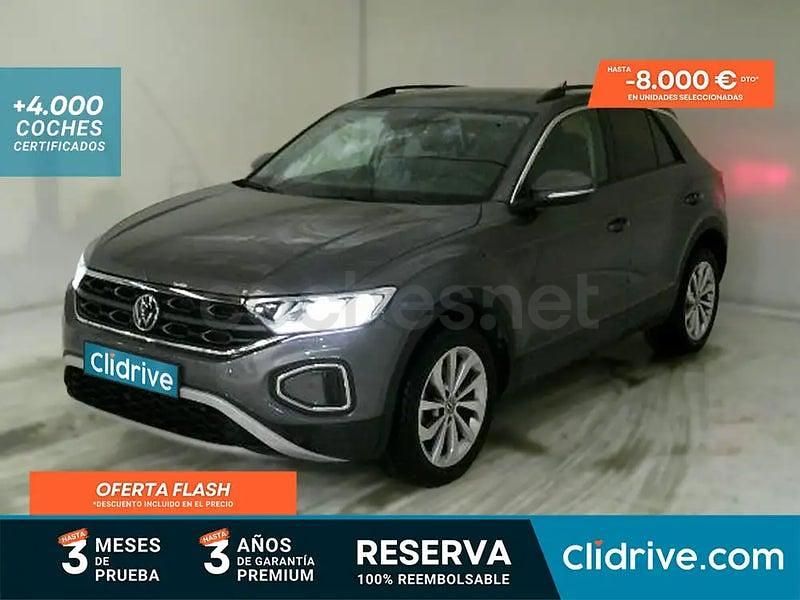 Usado VW T-Roc Life 115 CV (84 kW) 2022 Gris / plata SUV