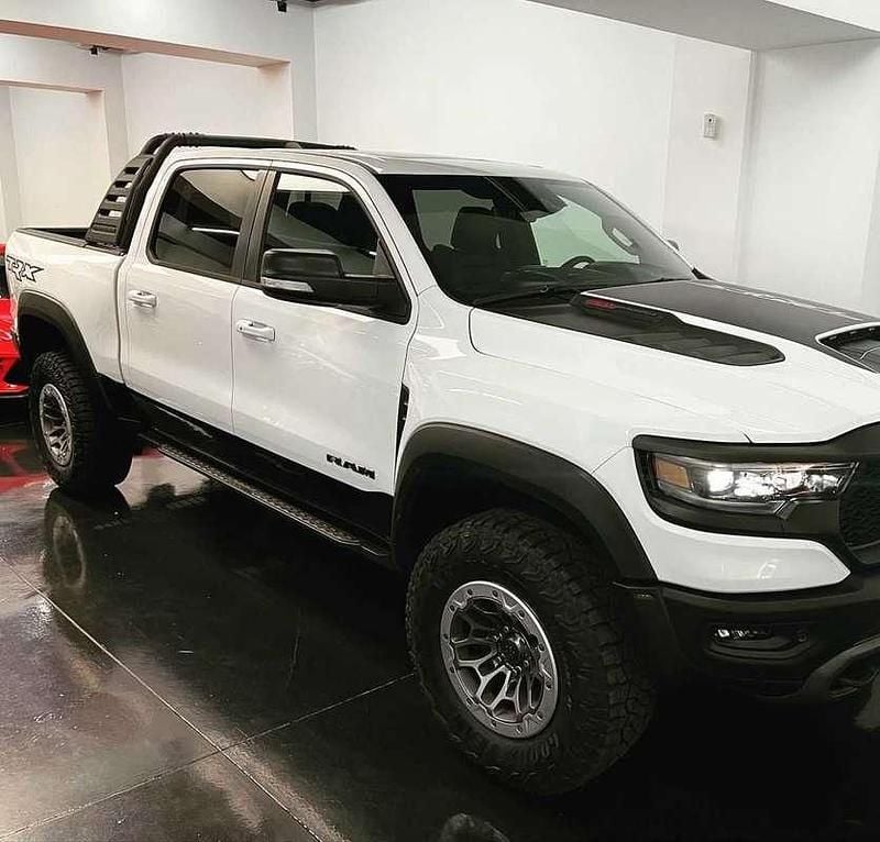 Usado Dodge Ram 712 CV (523 kW) 2021 Blanco Pickup/Camioneta