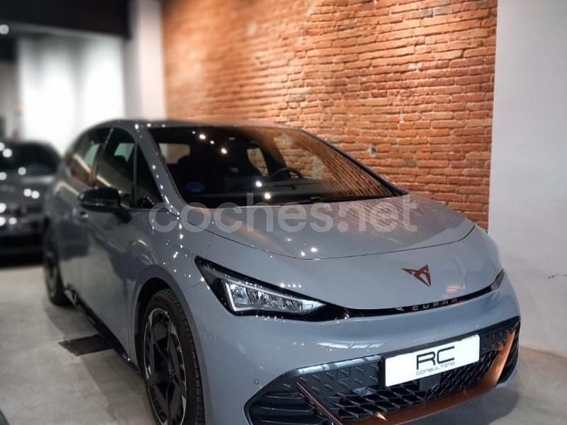 Eléctrico Usado 2024 Cupra Born e-Boost Utilitario | 31.900 € (Caro) - Imagen 1/4