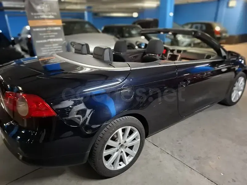 Usado VW Eos 140 CV (102 kW) 2009 Negro Descapotable