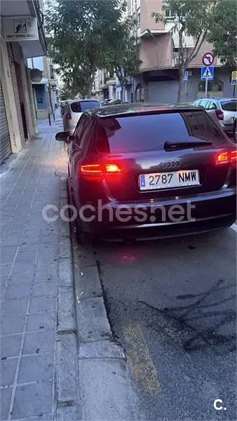 Usado Audi A3 Sportback Ambiente 105 CV (77 kW) 2010 Negro Utilitario