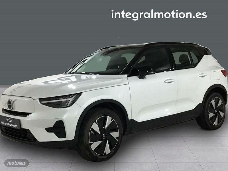 Blanco Usado 2023 Volvo XC40 Core SUV | 38.500 € (Precio justo) - Imagen 1/4