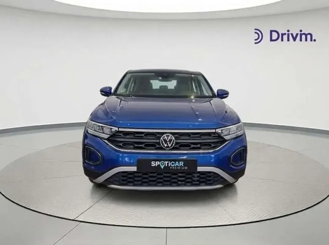 Usado VW T-Roc Advance 110 CV (80 kW) 2023 Azul SUV