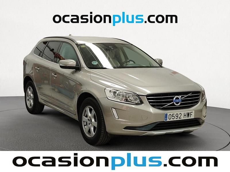 Usado Volvo XC60 Momentum 136 CV (100 kW) 2014 Gris SUV
