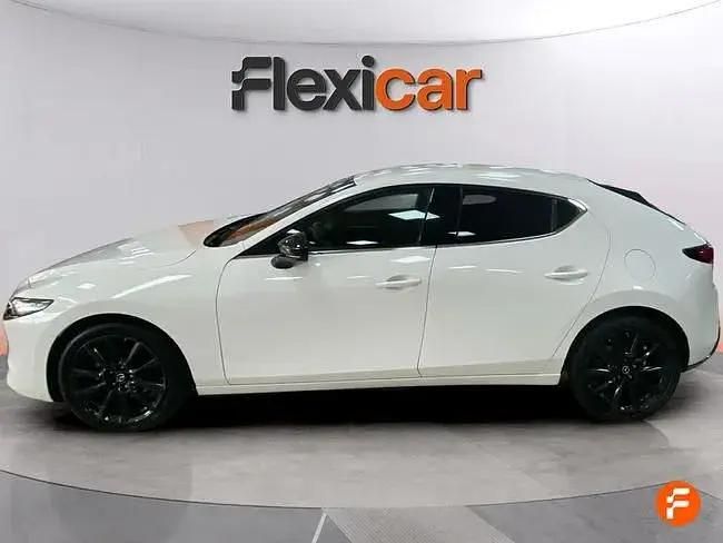 Usado Mazda 3 122 HP (89 kW) 2023 Branco Sedan