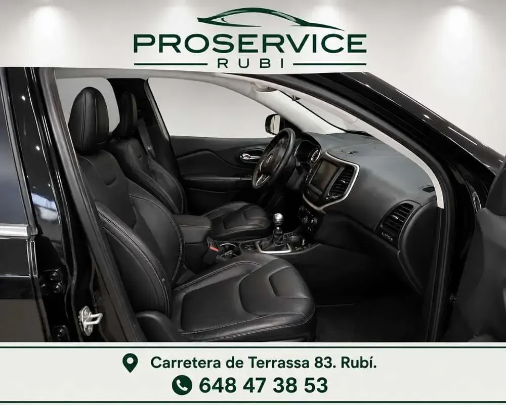 Usado Jeep Cherokee Limited 140 CV (102 kW) 2014 Negro SUV