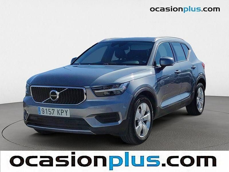 Begagnad Volvo XC40 Momentum 190 HK (139 kW) 2018 SUV