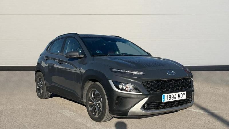 Usado Hyundai Kona 141 CV (103 kW) 2023 Gris / plata SUV