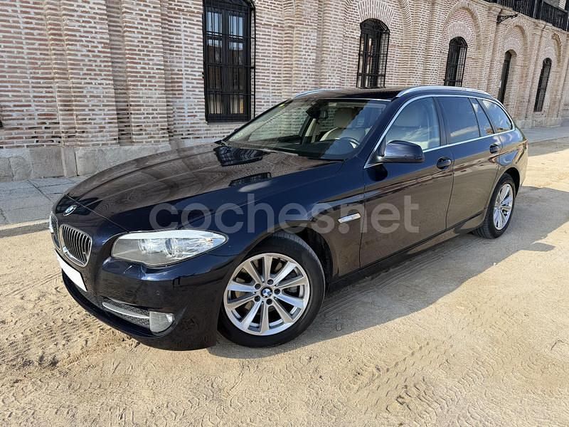 Azul Usado 2013 BMW 520 Familiar | 7990 € (Precio justo) - Imagen 1/4