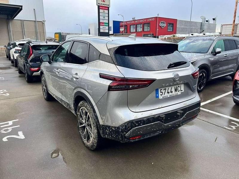 Usado Nissan Qashqai Tekna 192 CV (141 kW) 2022 Gris SUV