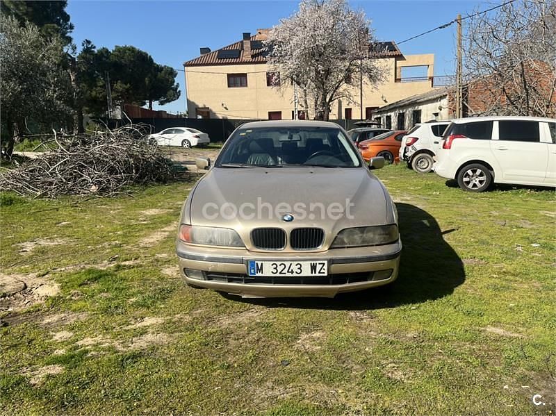 Usado BMW 523 170 CV (125 kW) 1999 Beige Berlina