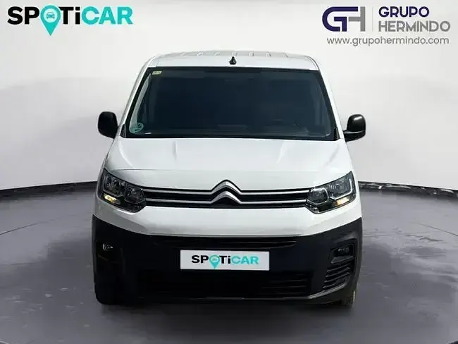 Usado Citroën Berlingo 100 CV (73 kW) 2022 Blanco Monovolumen