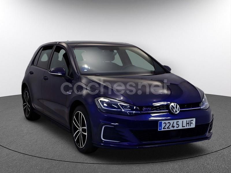 Usado VW Golf VII GTE 204 CV (150 kW) 2020 Azul Familiar