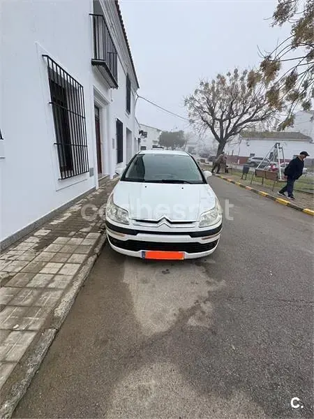Usado Citroën C4 92 CV (67 kW) 2005 Blanco Berlina