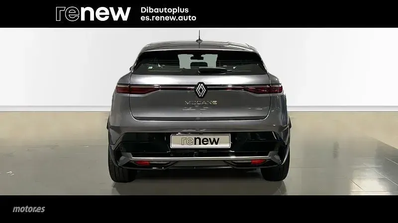 Usado Renault Megane E-Tech Equilibre 95 kW (130 CV) 2023 Blanco Berlina