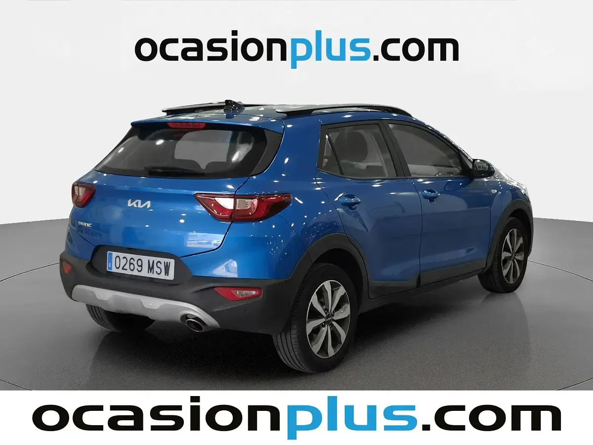 Usado Kia Stonic 100 CV (73 kW) 2024 Azul SUV