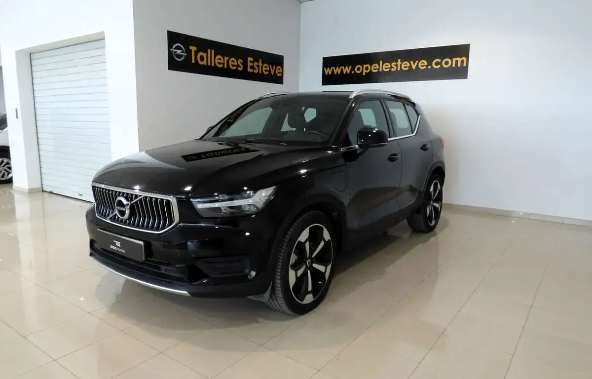 Usado Volvo XC40 Inscription 211 CV (155 kW) 2021 Blanco SUV