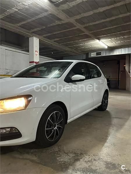 Usado VW Polo Advance 60 CV (44 kW) 2015 Blanco Berlina