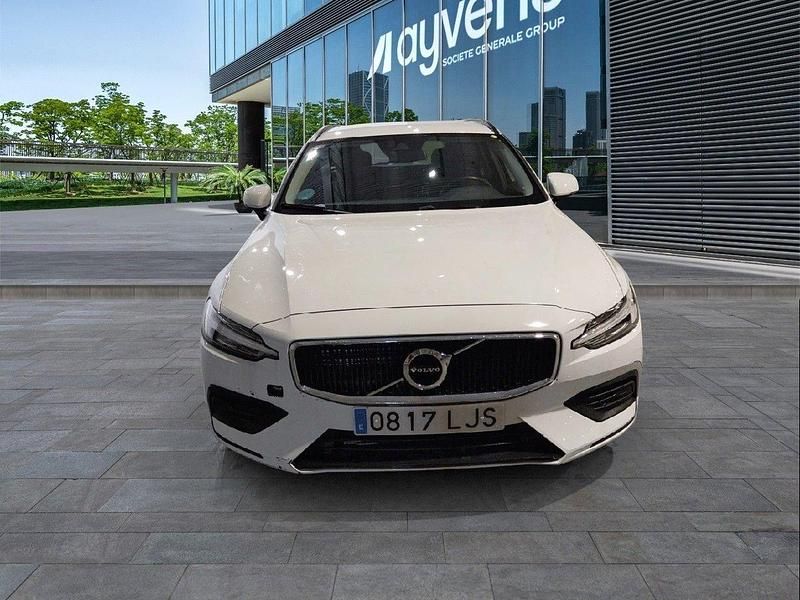 Usado Volvo V60 150 CV (110 kW) 2020 Blanco Familiar