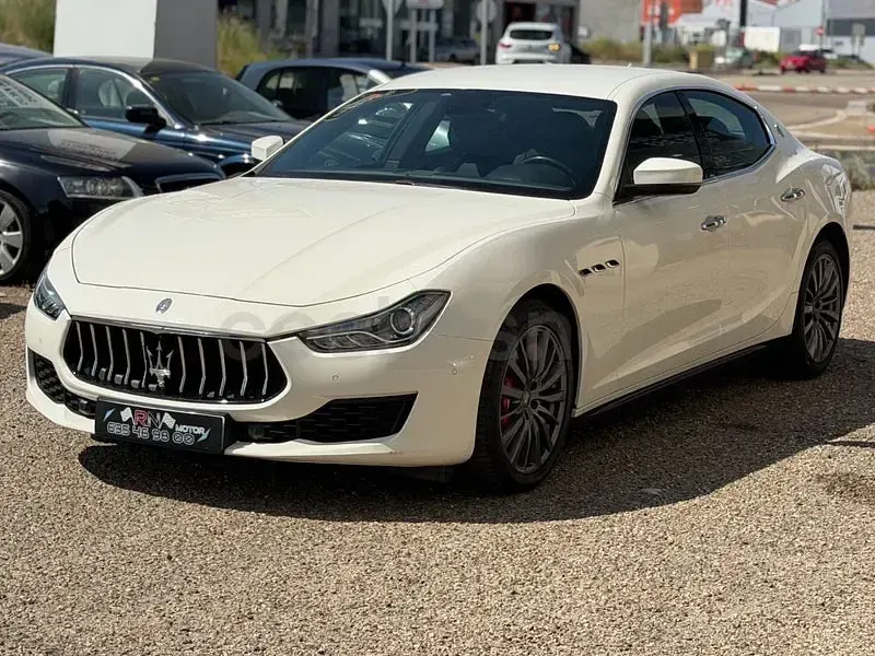 Usado Maserati Ghibli 275 CV (202 kW) 2018 Blanco Berlina