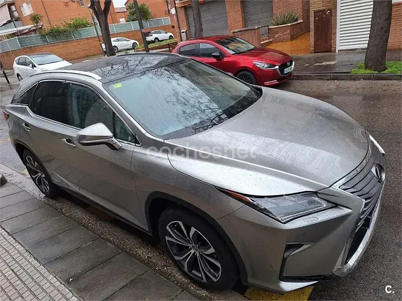 Usado Lexus RX450h Executive Line 313 CV (230 kW) 2020 Gris / plata SUV