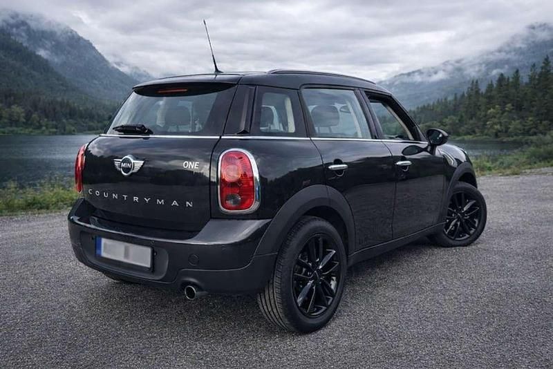 Usado Mini One Countryman 98 CV (72 kW) 2016 Gris SUV