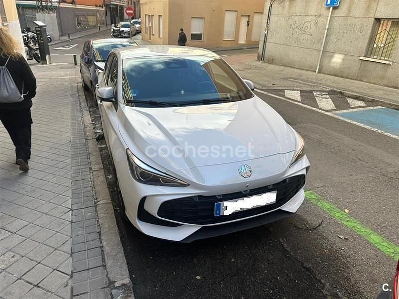 Blanco Usado 2024 MG MG3 Luxury Utilitario | 18.000 € (Precio justo) - Imagen 1/4
