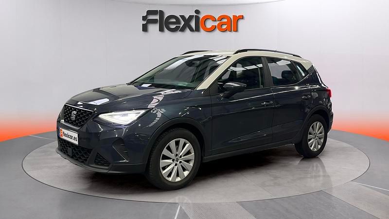 Usado Seat Arona FR 150 CV (110 kW) 2023 Gris SUV