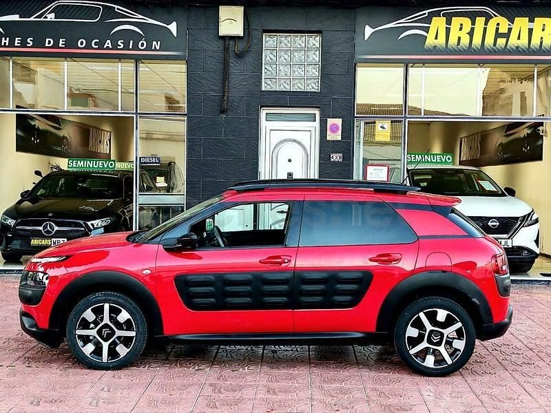 Usado Citroën C4 Feel 110 CV (80 kW) 2016 Rojo Berlina