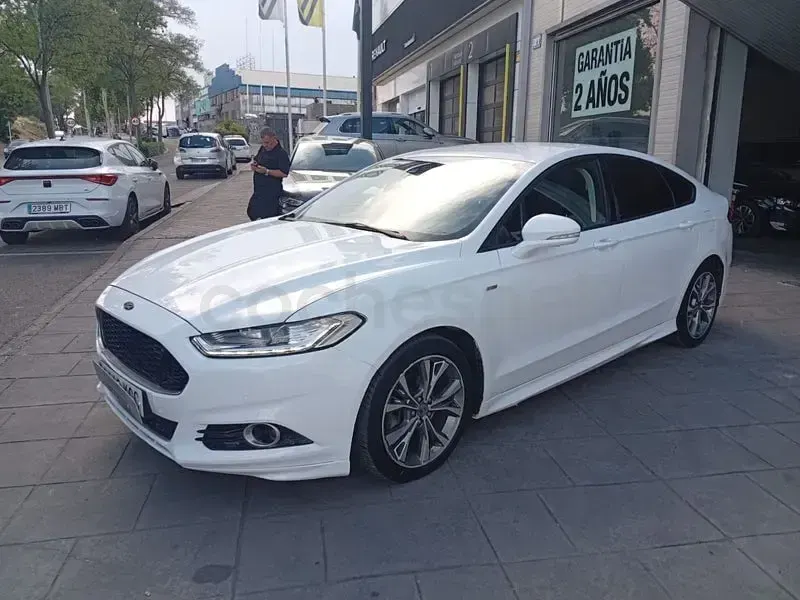 Usado Ford Mondeo ST-Line 150 CV (110 kW) 2017 Blanco Berlina