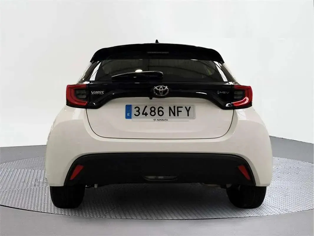 Usado Toyota Yaris Active 116 CV (85 kW) 2025 Utilitario