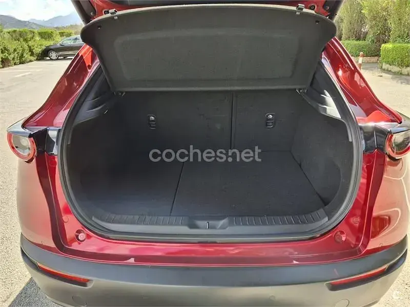 Usado Mazda CX-30 186 CV (136 kW) 2022 Granate SUV