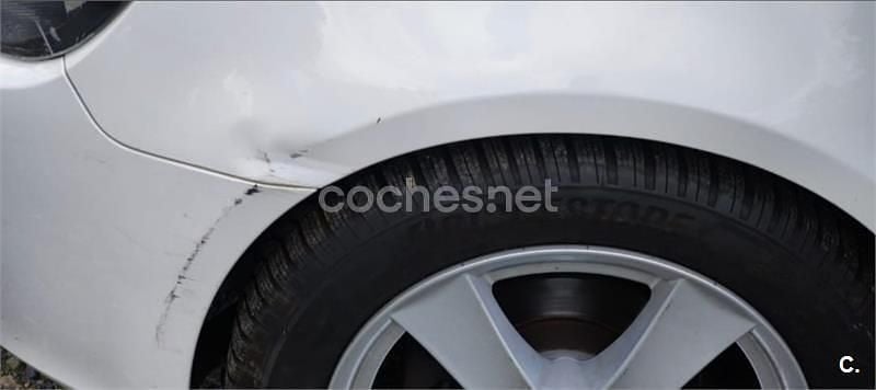 Blanco Usado 2010 VW Golf VI Advance Familiar | 3700 € (Super precio) - Imagen 1/4