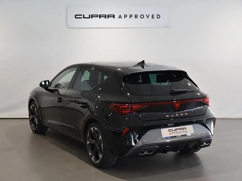 Usado Cupra Leon 150 CV (110 kW) 2025 Blanco