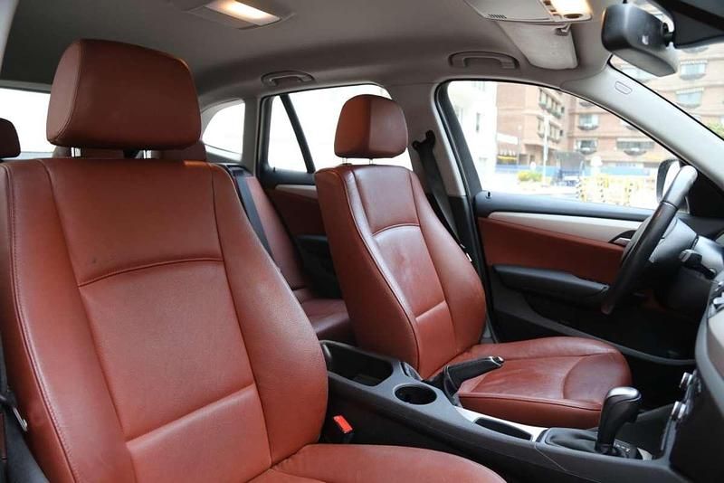 Usado BMW X1 177 CV (130 kW) 2011 Gris SUV