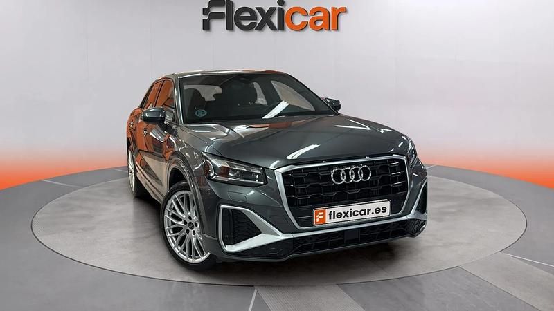 Usado Audi Q2 S-Line 150 CV (110 kW) 2023 Gris SUV