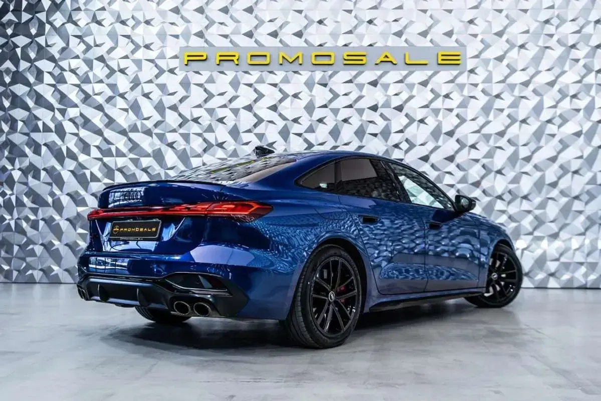 Usado Audi S5 Performance 367 CV (269 kW) 2025 Azul Familiar