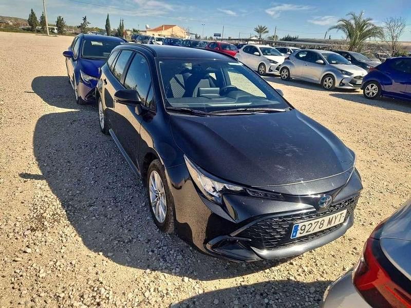 Usado Toyota Corolla Active 140 CV (102 kW) 2025 Negro Familiar