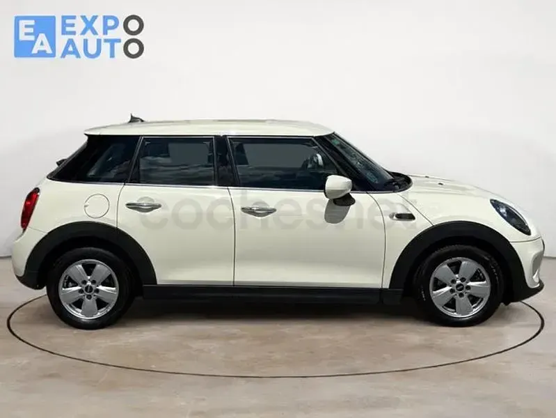 Usado Mini ONE 102 CV (75 kW) 2020 Beige Utilitario