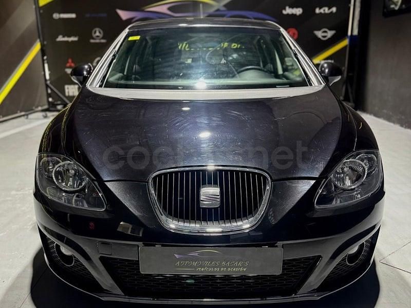 Käytetty Seat Leon Copa 90 HP (66 kW) 2012 Musta Sedan