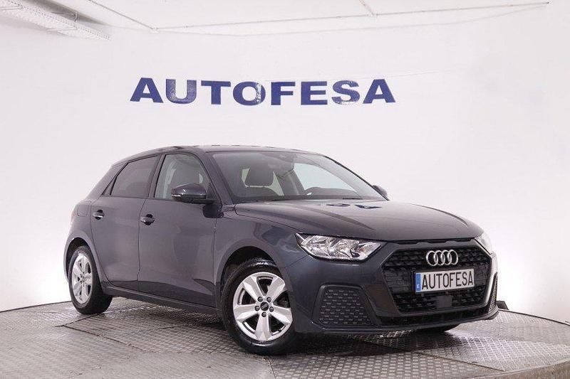 Usado Audi A1 95 CV (69 kW) 2022 Gris titanio SUV