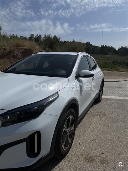 Usado Kia XCeed 141 CV (103 kW) 2023 Blanco SUV
