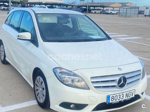 Blanco Usado 2014 Mercedes B180 Monovolumen | 8800 € (Buen precio) - Imagen 1/4