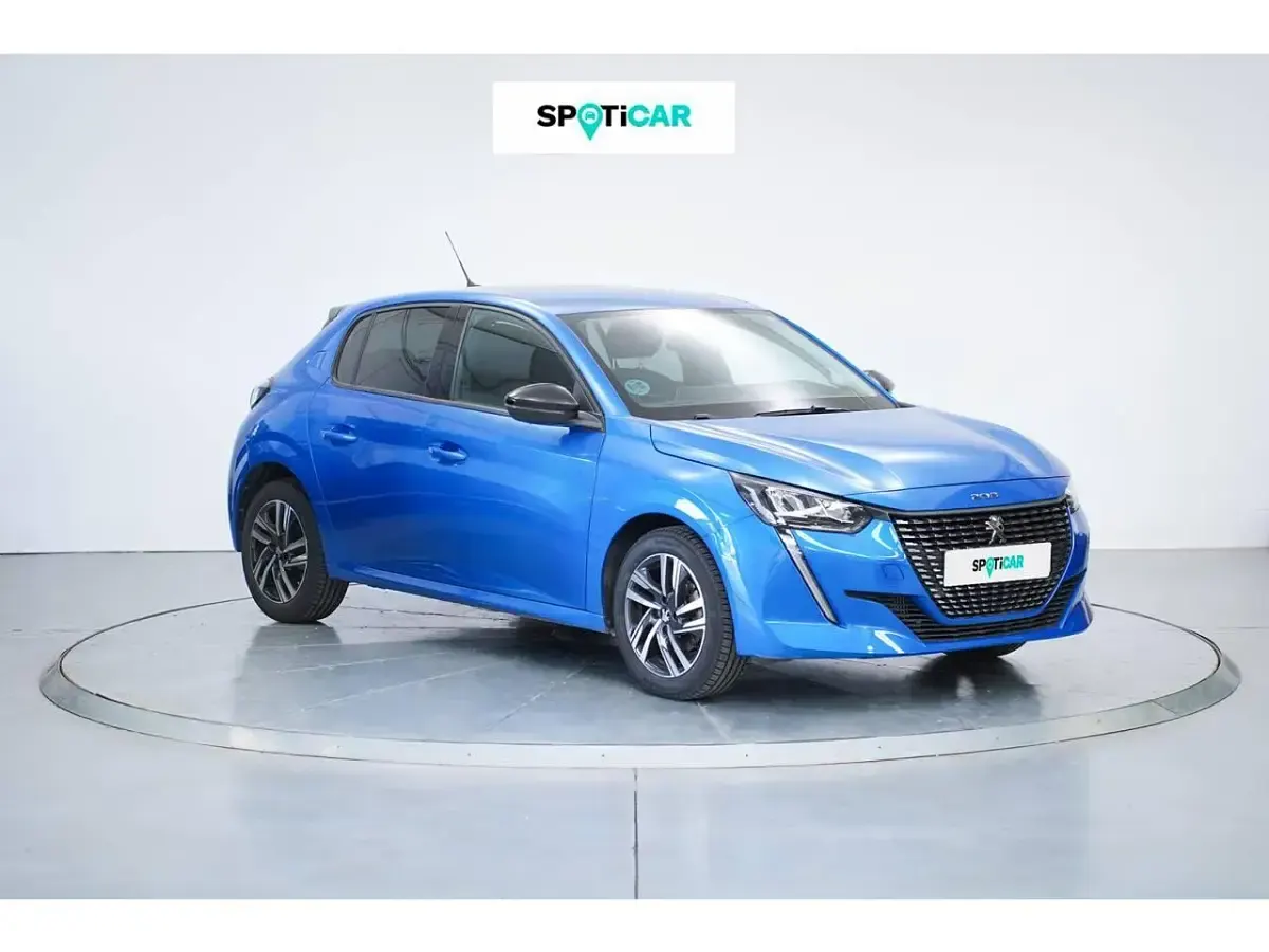 Usado Peugeot 2008 Allure 100 CV (73 kW) 2023 Azul SUV