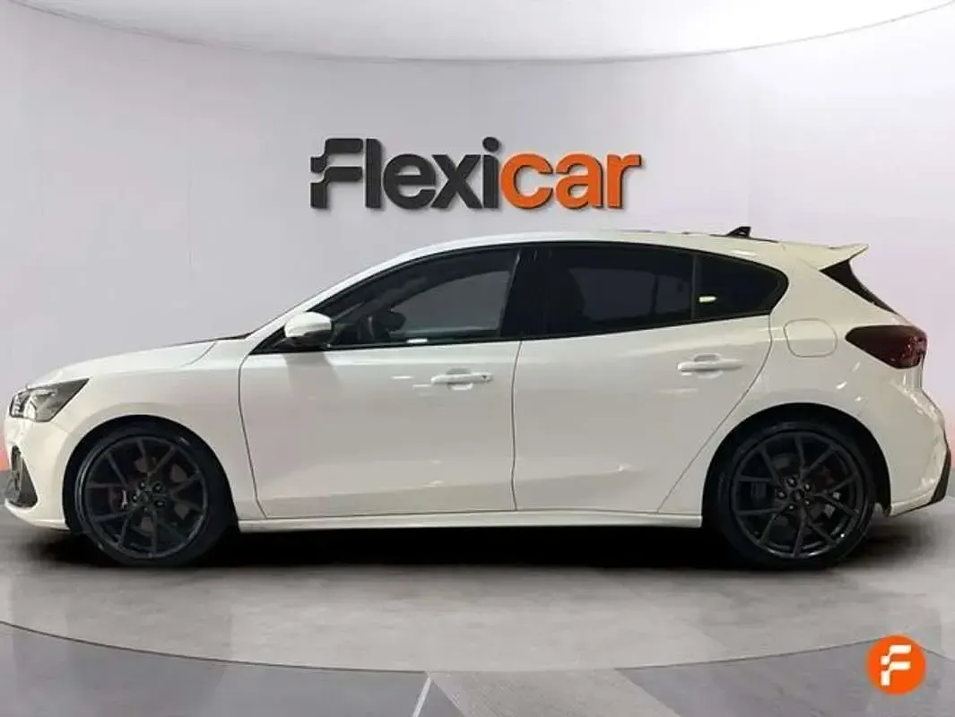 Usado Ford Focus ST 280 CV (205 kW) 2025 Blanco Utilitario