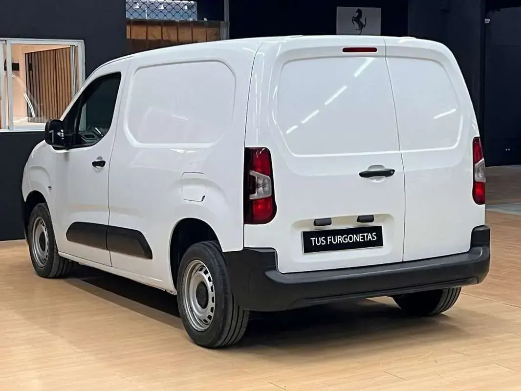 Usado Citroën e-Berlingo 102 CV (75 kW) 2022 Blanco Van