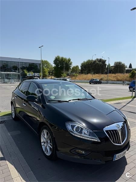 Negro Usado 2009 Lancia Delta Berlina | 5099 € (Precio justo) - Imagen 1/4